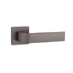 Rankena 2732 Q 141 Titanas